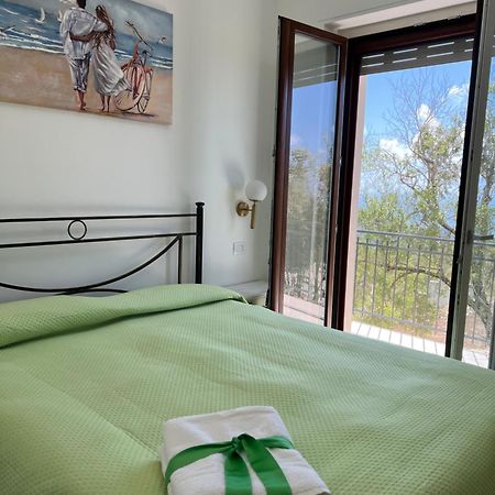 Dente Di Leone Hotel San Mauro Cilento Eksteriør billede